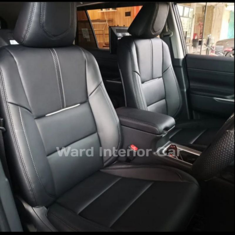 Sarung jok mobil all new toyota innova zenix type G dan V bahan ferrari