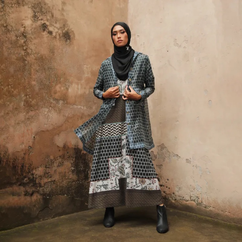 ZASKIA SUNGKAR YAZZA SET BLACK