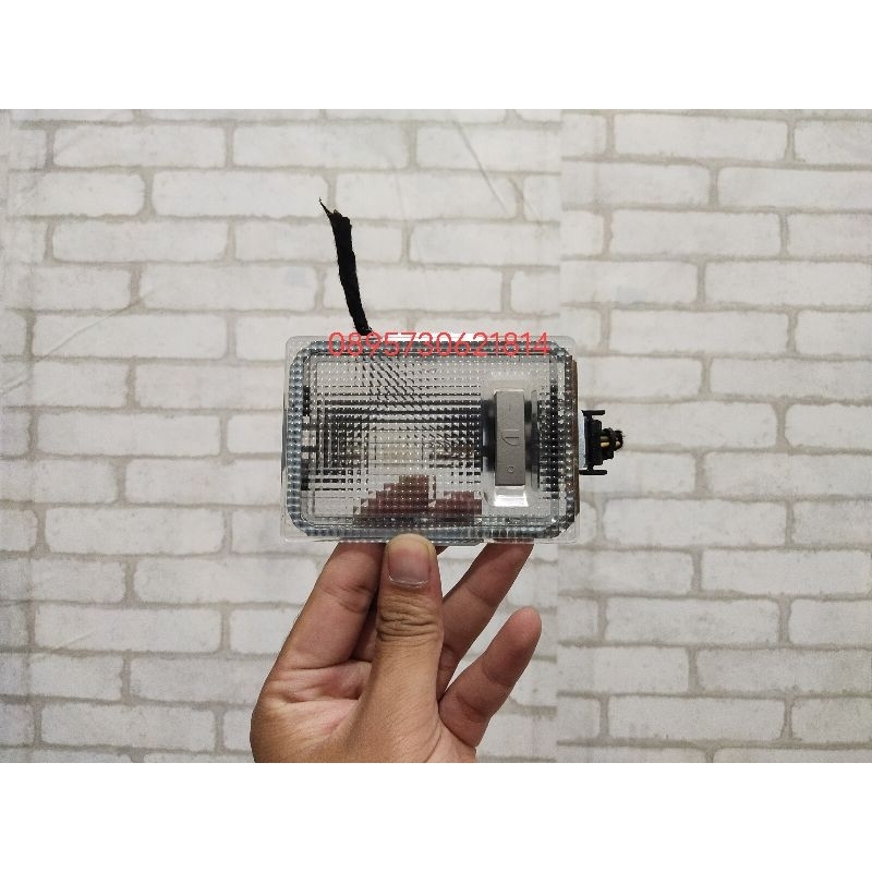 Lampu Cabin Belakang Chevrolet Spin