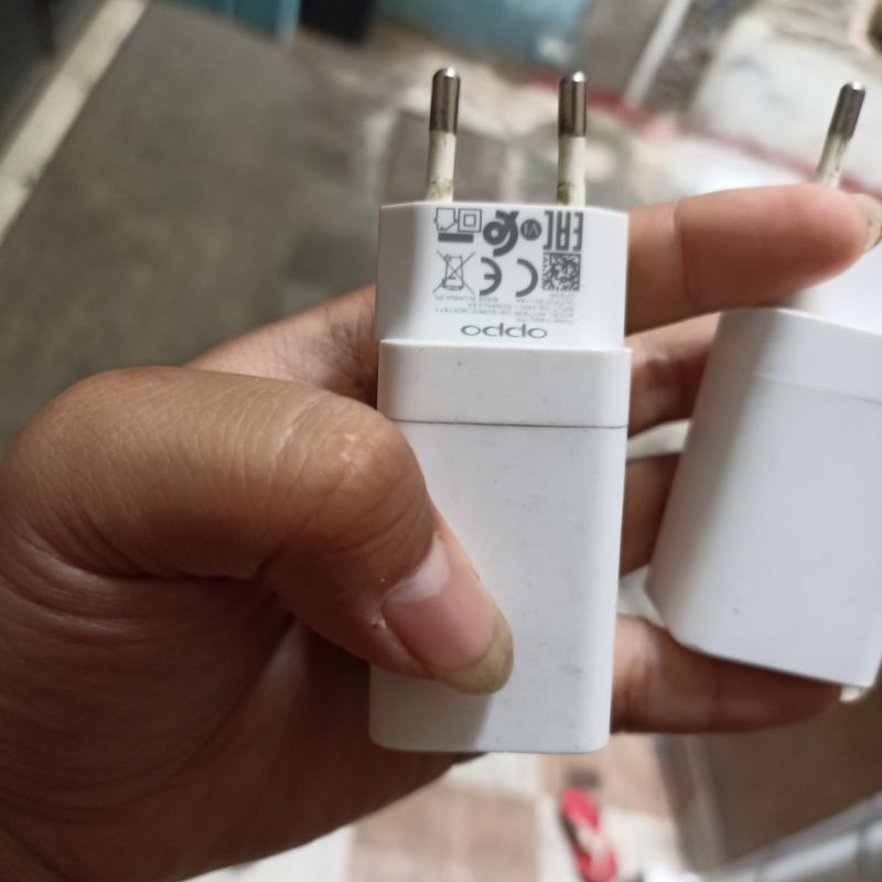 kepala travle Oppo f1s f3 plus f9 vooc 20w bawaan bekas cabutan