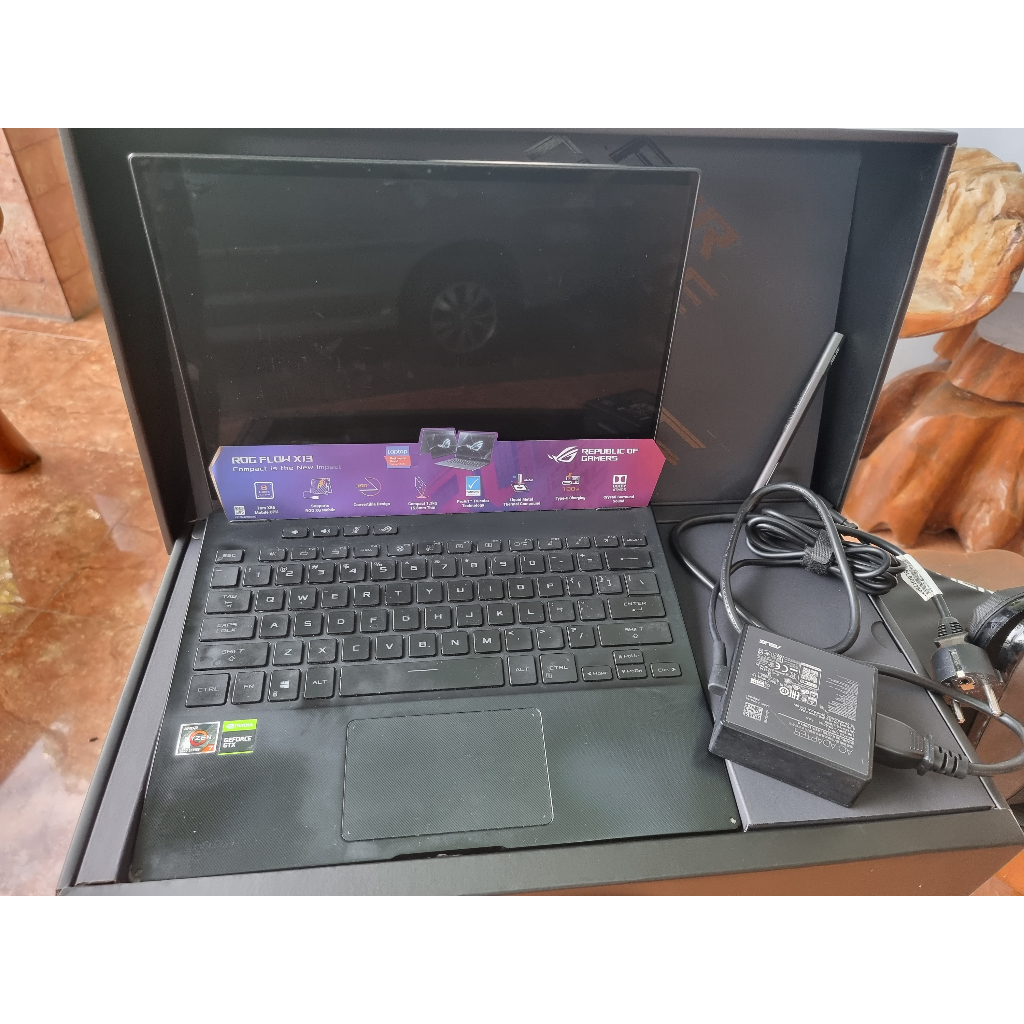 Laptop ASUS ROG Flow X13 Ryzen 7 5800HS GTX 1650 RAM 16Gb NVMe 512GB Touch