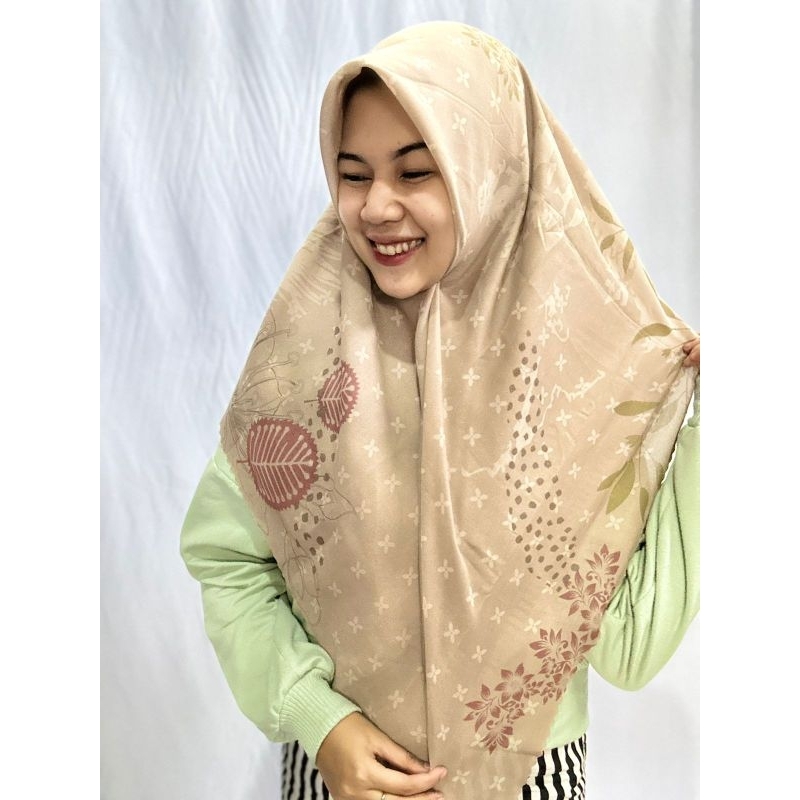 HIJAB SEGI EMPAT VOAL MOTIF LASERCUT PREMIUM TERBARU BEST SELLER