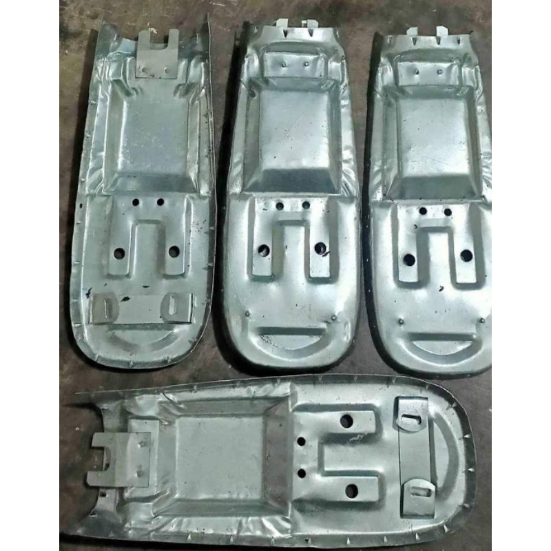 plat alas tatakan jok CB GL100 galvanis