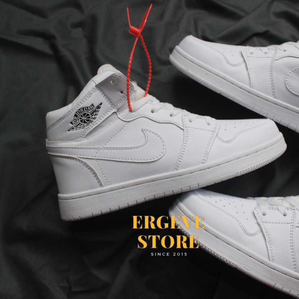 SEPATU PUTIH BASKET NK AIR JORDAN 1 RETRO HIGH OG SNEAKERS FULL WHITE WANITA PRIA