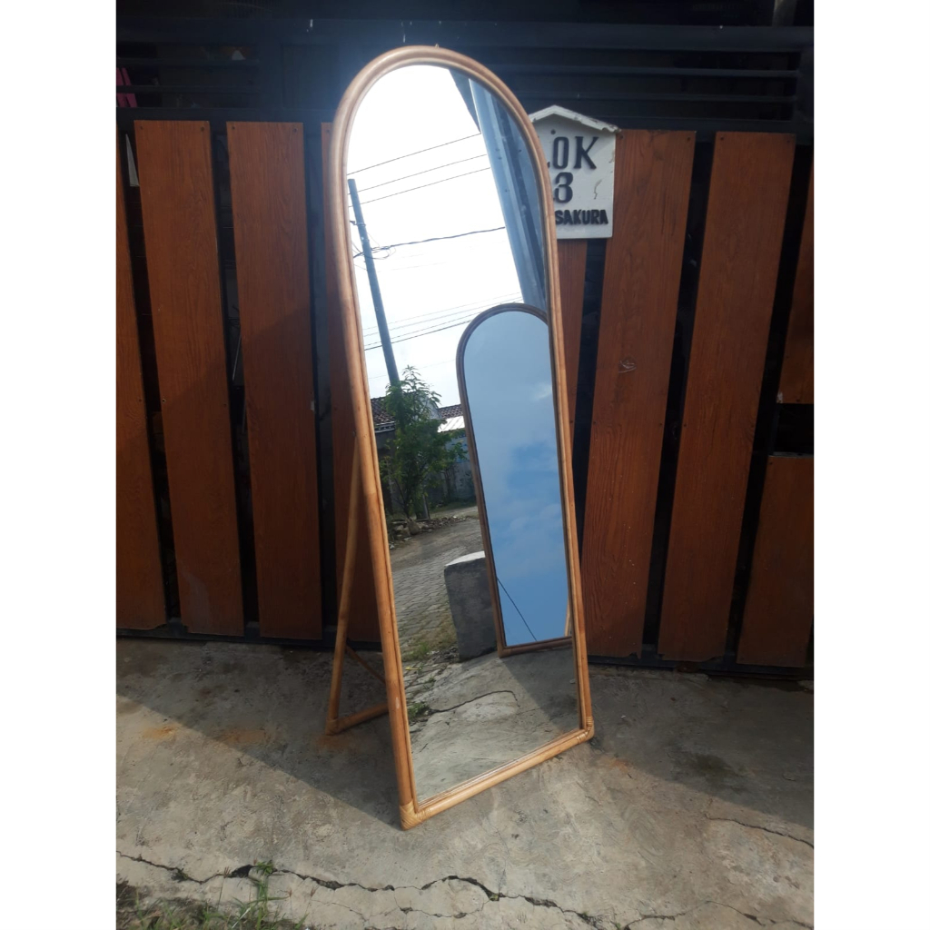 ROTAN CERMIN STANDING FULL BODY 170X60