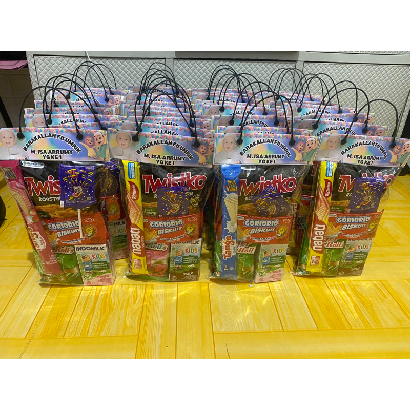 

PAKET SNACK ULANG TAHUN // FREE DESIGN