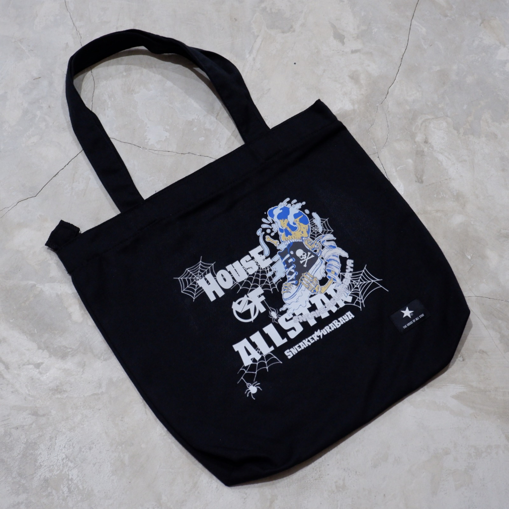 TOTE BAG SNEAKERSURABAYA MERCH CONVERSE X KURT COBAIN , CONVERSE WEAPON , 70S , PRO LEATHER , STAR PLAYER , FAST BREAK , PRO FIELD , ERX 260 , ONE STAR , AERO JAM , LUCKY STAR , JACK PURCELL , MUSIC , ACDC , METALLICA , THE CLASH , THE DOORS , PINK FLOYD