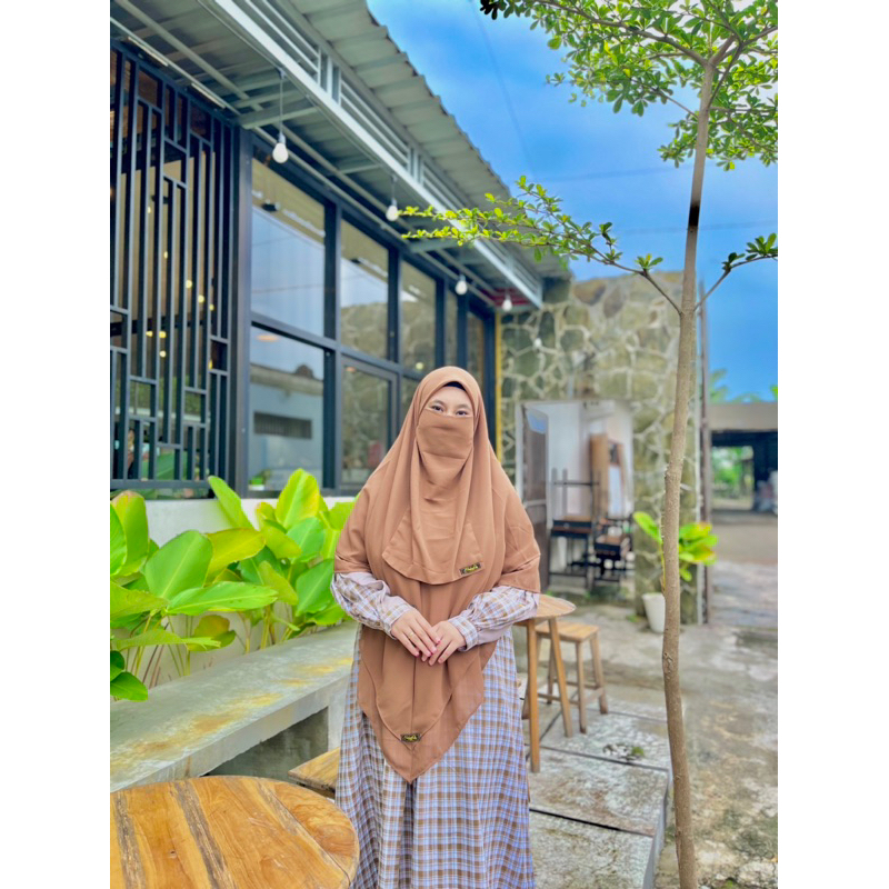 hafsah hijab segiempat instan