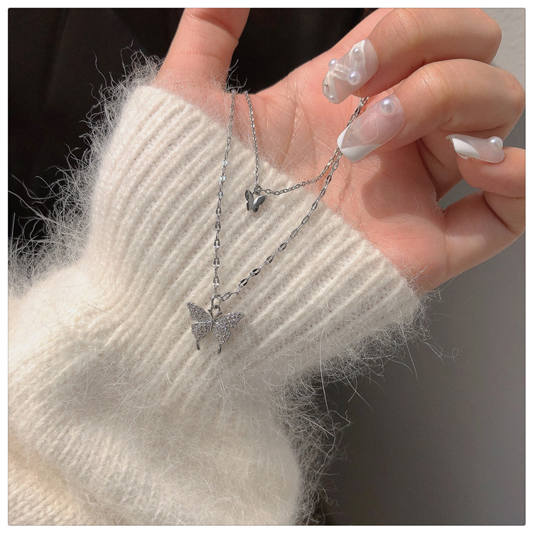 Kalung Fashion Wanita Liontin Kupu Kupu Ganda Layer Korea Rantai Klavikula Double Butterfly Necklace Multilayer Warna Silver NL 23