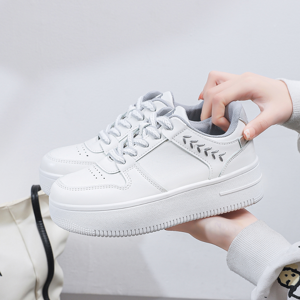 LURAD Q166 Sepatu Putih Sepatu Hitam Sepatu Wanita Sepatu Cewek Sepatu Model Cantik Fashionable Trandy Sepatu Import Sepatu Kece