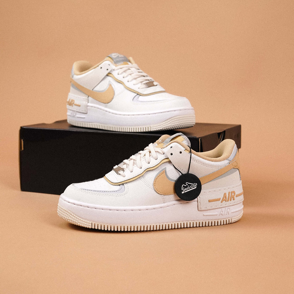 Air Force 1 Shadow Sail Tan Womens