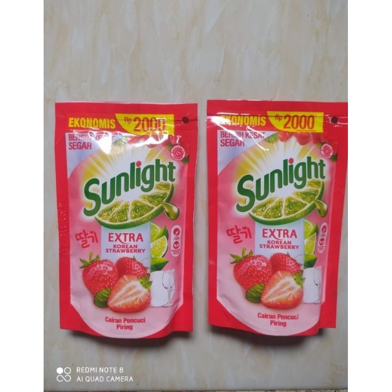 Sunlight strawbery 80ml isi 5sachet