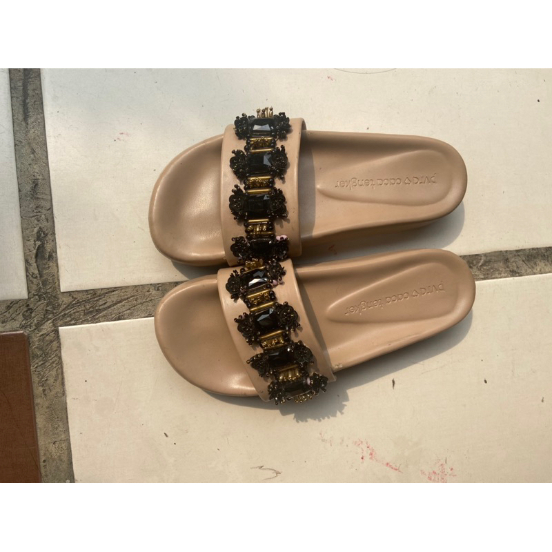 PVRA X CACA TENGKER NOTTE TAN with DEFFECT