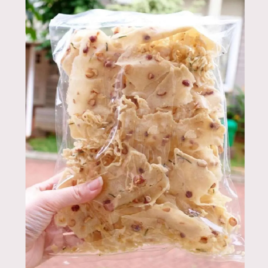 

Jual Peyek/Rempeyek Isi Kacang Tanah 250g Enak dan Guriih