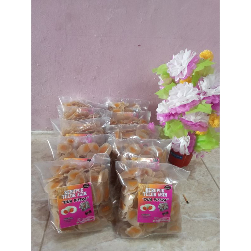 

Krupuk telor asinDuaPutra