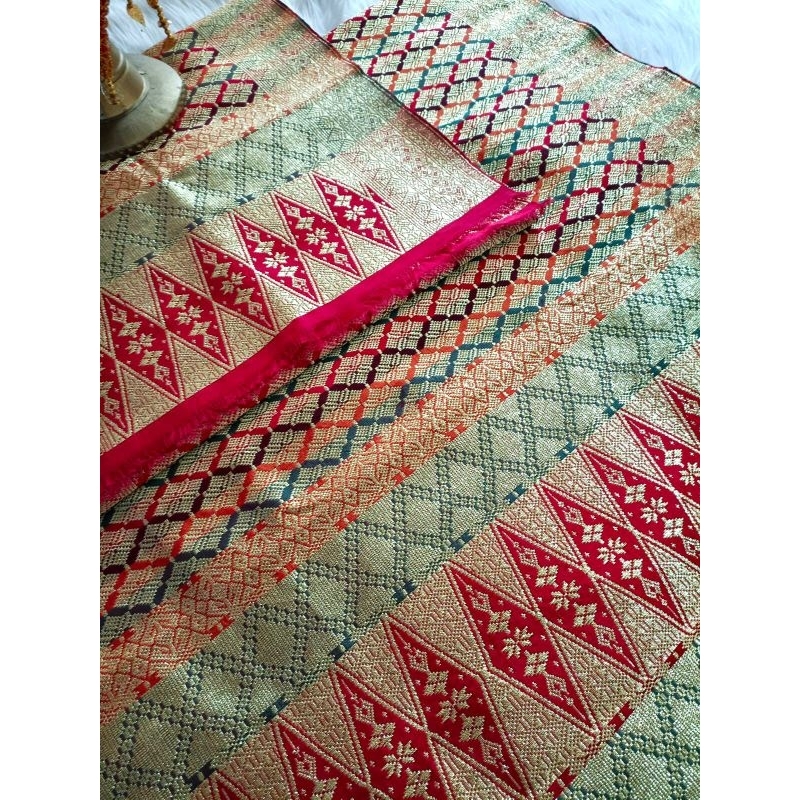 kain songket dari padang sumatra barat