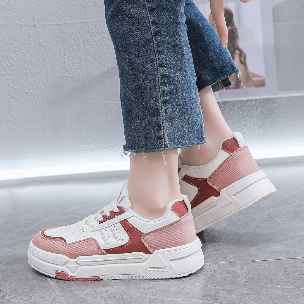 Sepatu Cewek Modis Fashionable Import Sneakers Warna Putih Nyaman Dipakai Original Sepatu Wanita Bertali