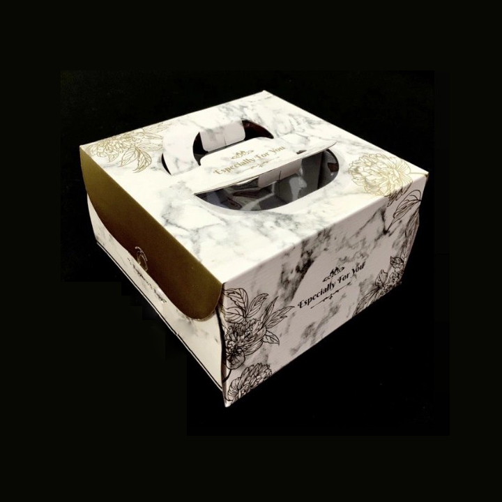 

5 pcs Box Cake Handle Gold Kardus Kemasan Kue Ulang Tahun Dus Tenteng Packaging Hampers Ukuran 25 x25 x17.5 cm