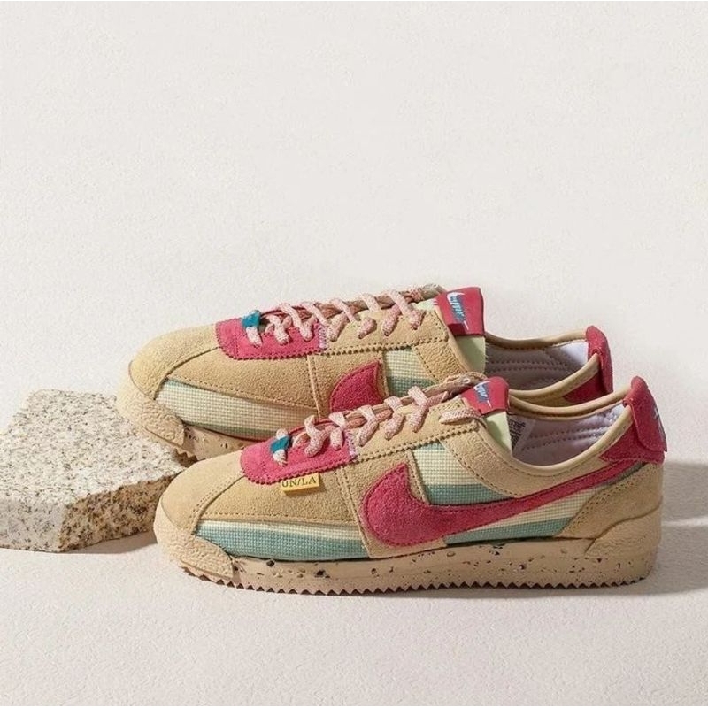 UNION X NIKE CORTEZ SESAME BEIGE PINK