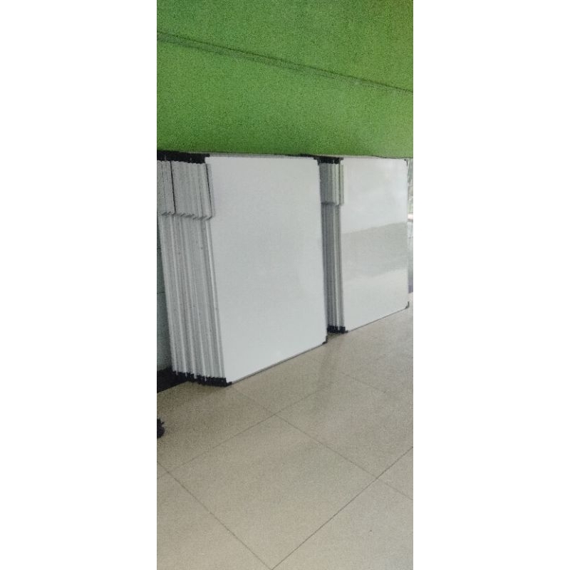 

Papan Tulis Gantung 90 ×120 Cm