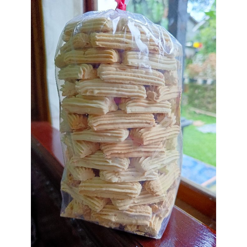 Bebek_Kcee Varian Terbaru Irut Cookies Rasa Keju Irut Jari