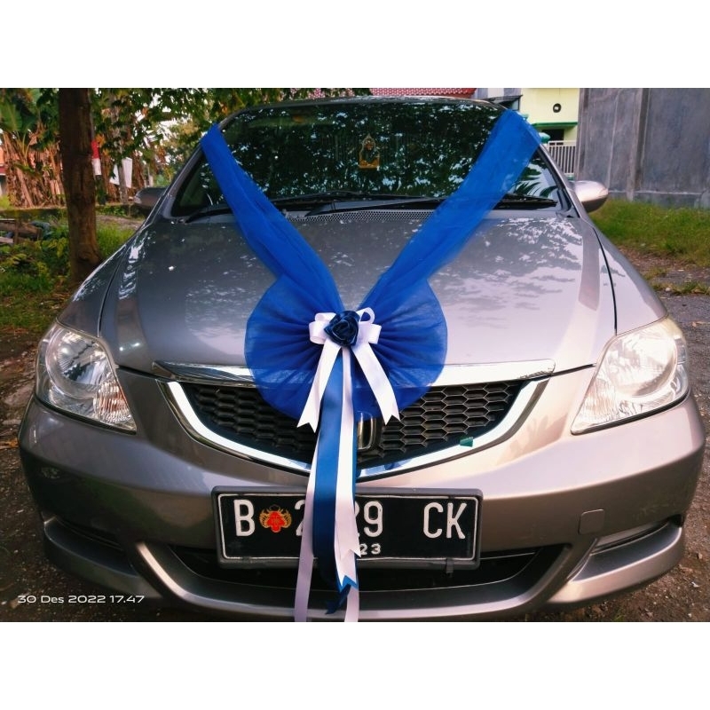 Bunga mobil pengantin pita belakang