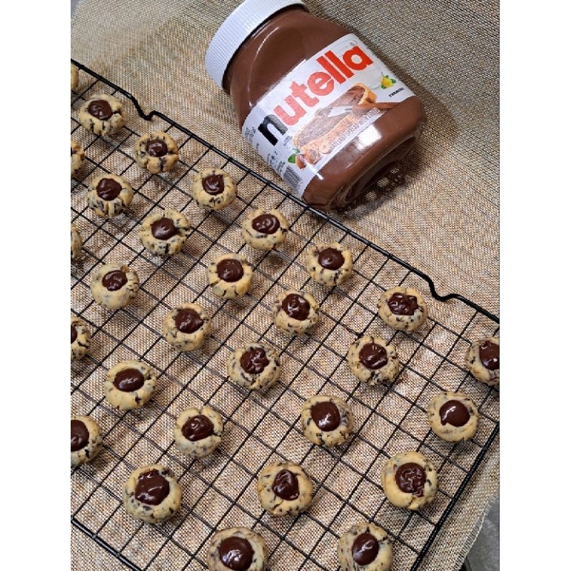 

nutella cookies // kue kering nutella // nutella thumbprint