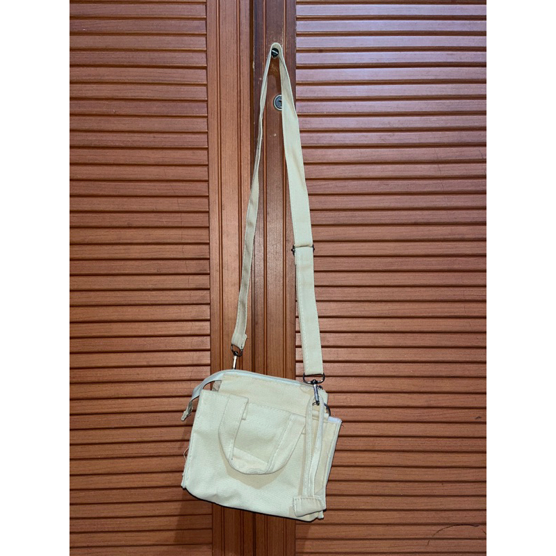 Tas Slempang Canvas SATU ALAT Preloved