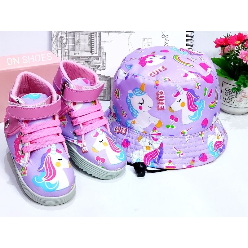 Paket Boots Anak Topi Anak Perempuan Paket Sepatu Boot Anak Bucket Hat Anak Lucu motif Unicorn Ungu Cute Murah Usia 1 - 7 tahun