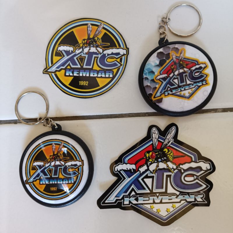 Gantungan stiker xtc kembar isi empat terbaru