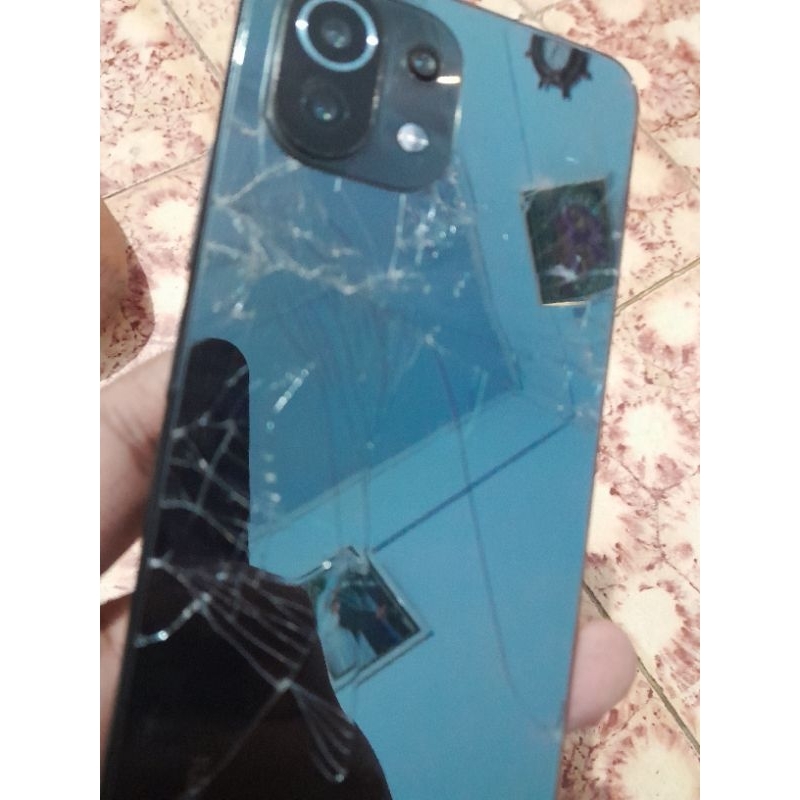 mi11 lite 6/128 matot
