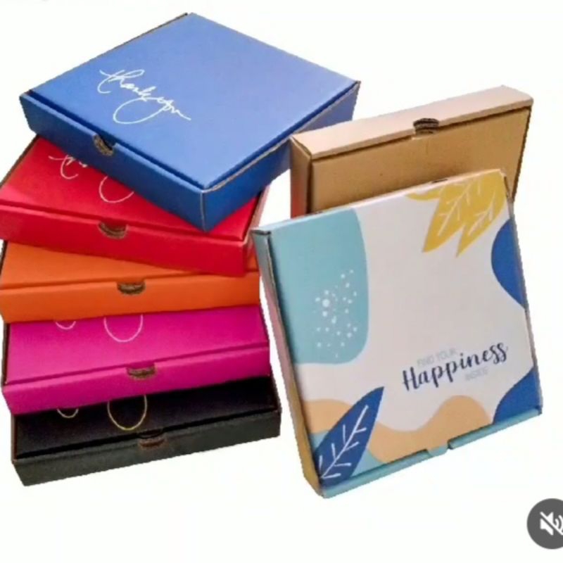 

(B22x8) BOX 22x22x8 cm KARDUS/POLOS/KOTAK LUCU/KEMASAN/HAMPERS/NASI