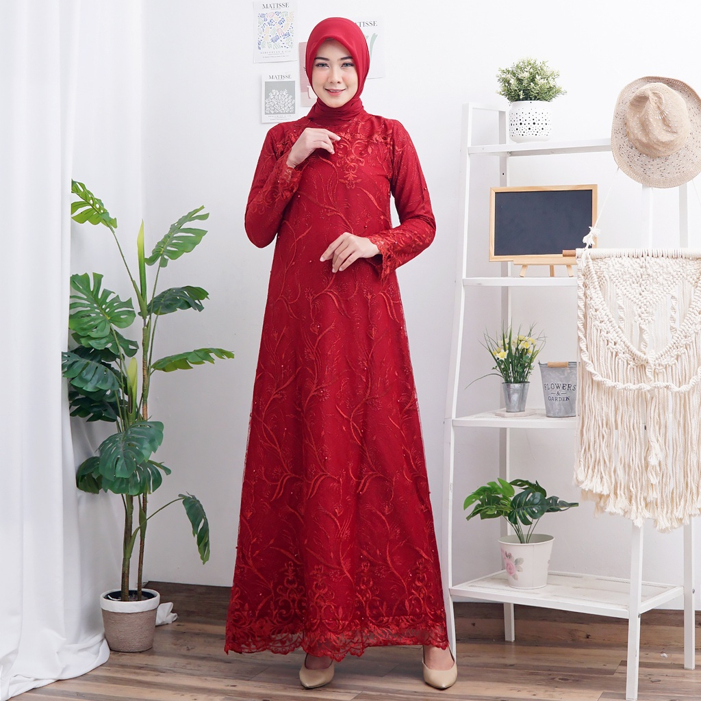 Bella Gamis Maxi Dress Brukat Tile Bordir: Elegansi Memikat untuk Tampilan Pesta yang Mewah / Warna 