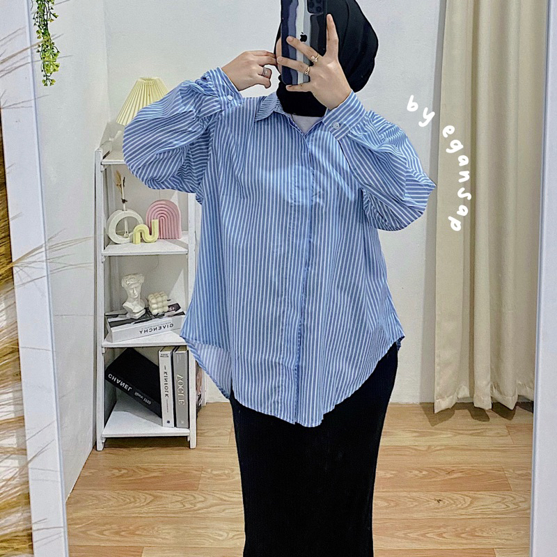 Bita Kemeja Salur | Garis Stripe Oversize Shirt Basic Atasan Kekinian Kemeja Wanita.