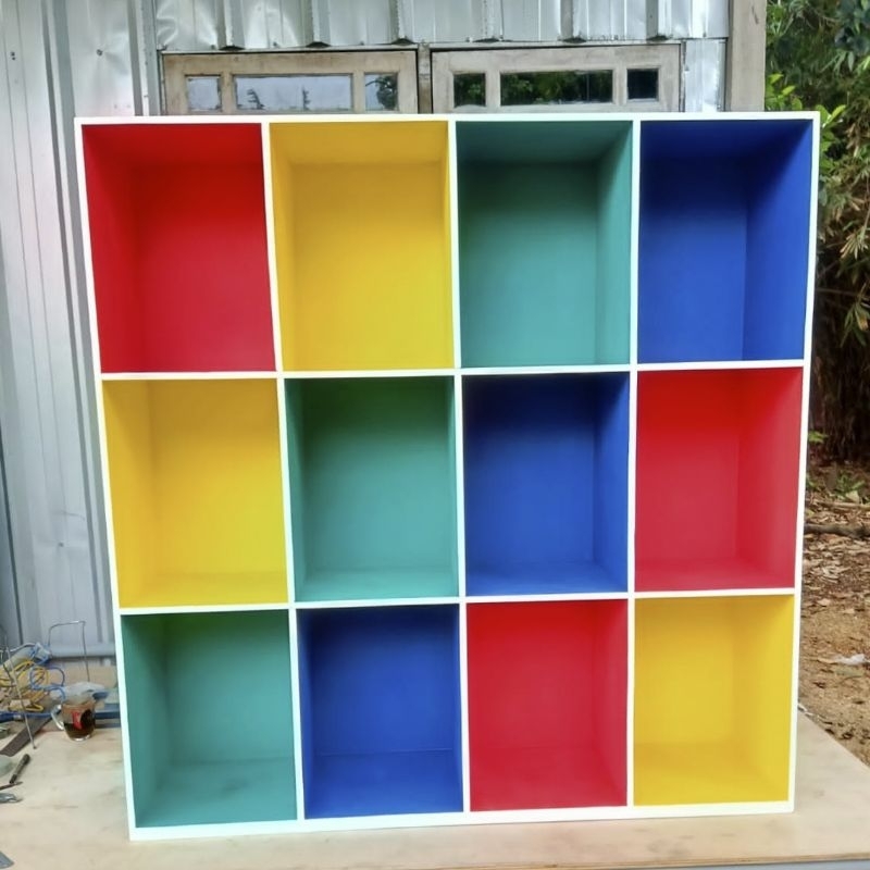 

Nobie locker sekolah 3*4