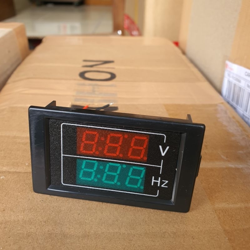 VOLT METER DIGITAL TEGANGAN AC 220V + HZ