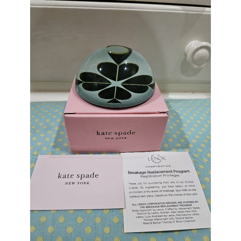 Kate Spade LENOX paperweight ( Limited Edition )