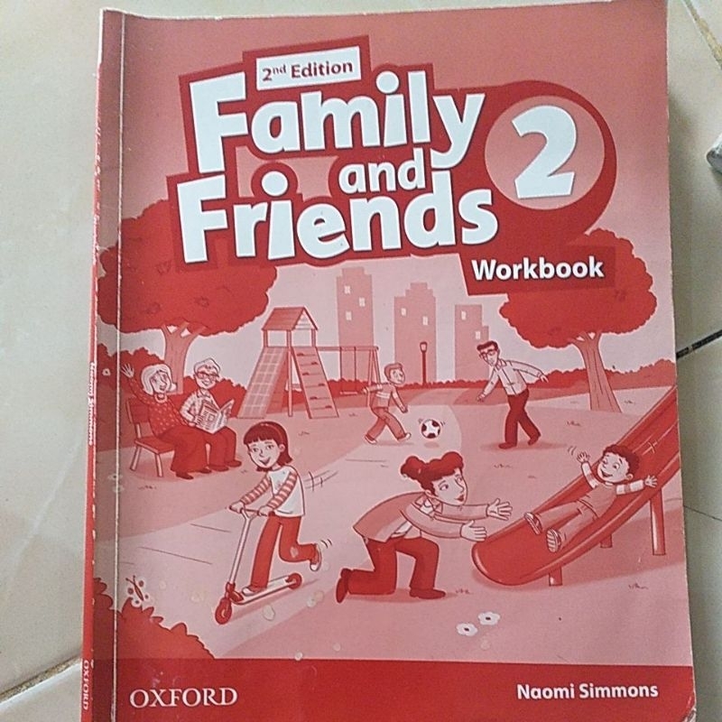

English book Family and Friends WB