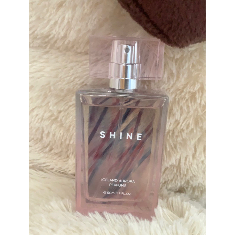 Miniso Parfum Cityscape Iceland aurora