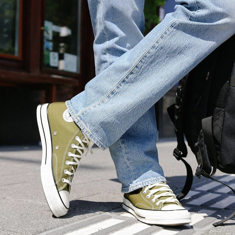 Sepatu Sneakers / Converse Chuck 70s Hi Dark Moss Egret / Original 100%