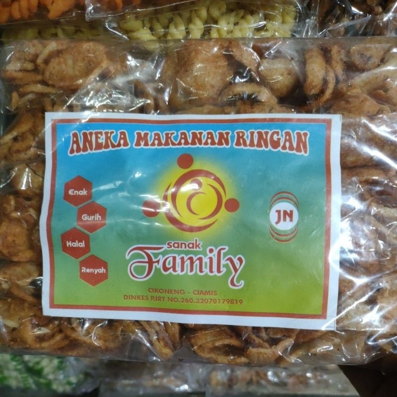 

makanan ringan mirip basreng pack isi 12
