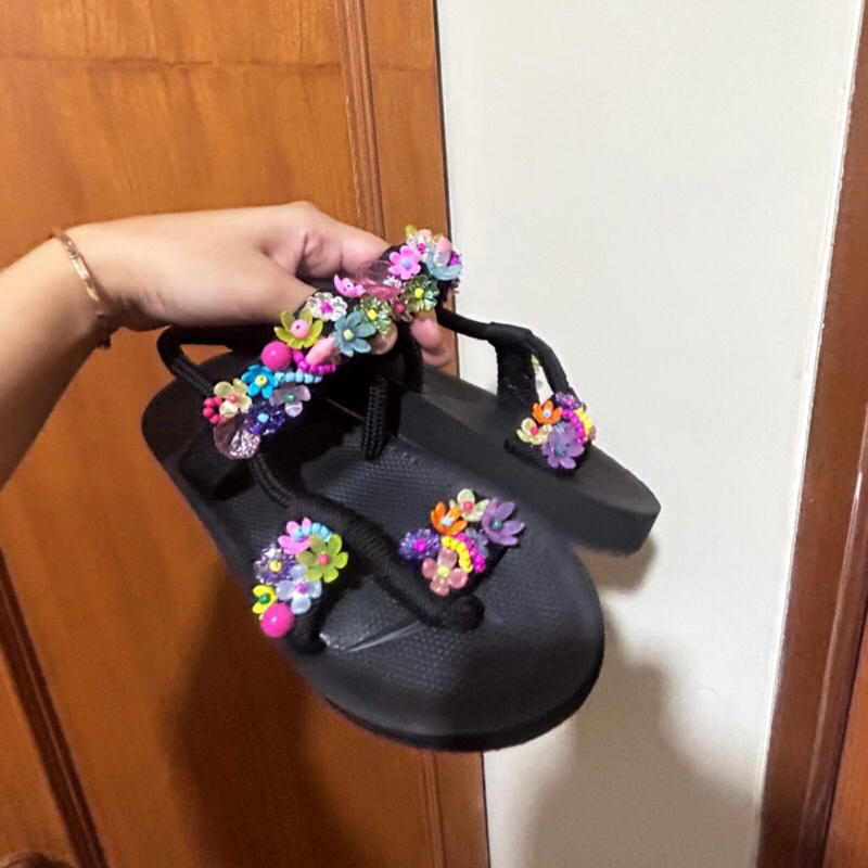 Clara (Beads Sandal - Sandal Mote/Manik Bunga Wanita)