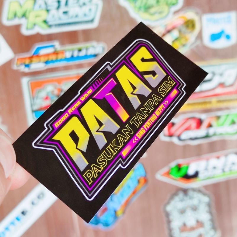 Stiker patas