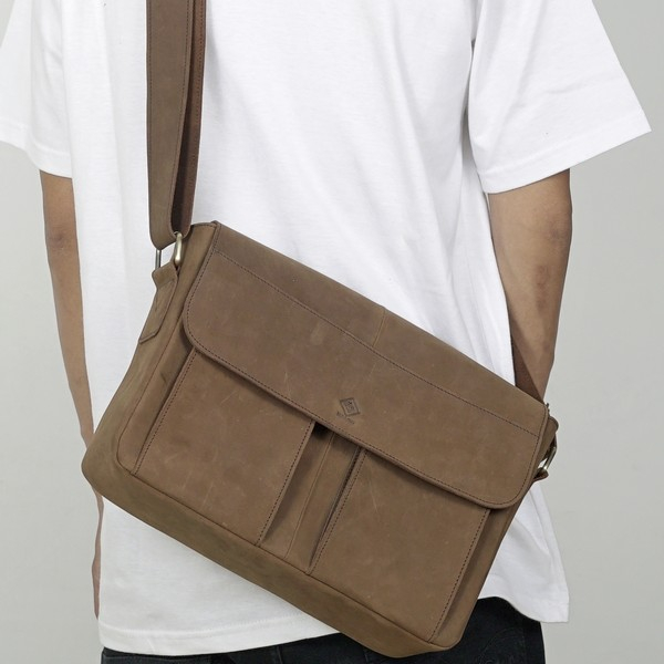 Tas Selempang Pria CH