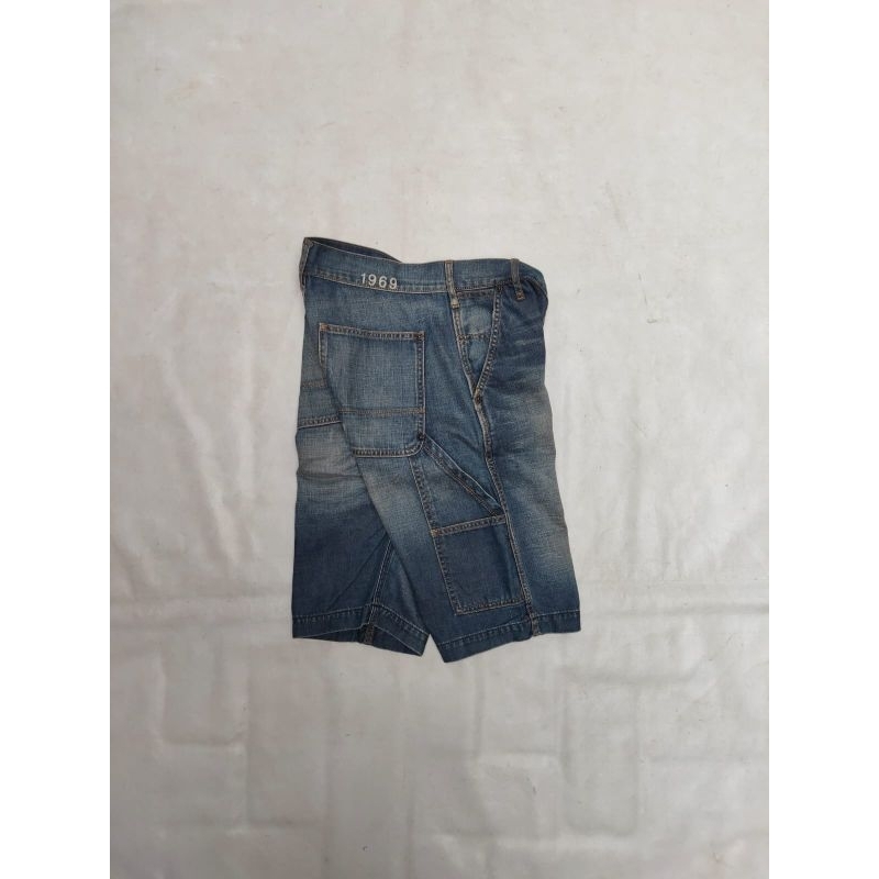 Celana pendek jeans, Model Carpenter. GAP 1969