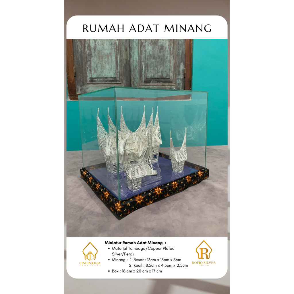 Miniatur Rumah Adat Sumatera Barat Minangkabau ( Rumah Gadang )