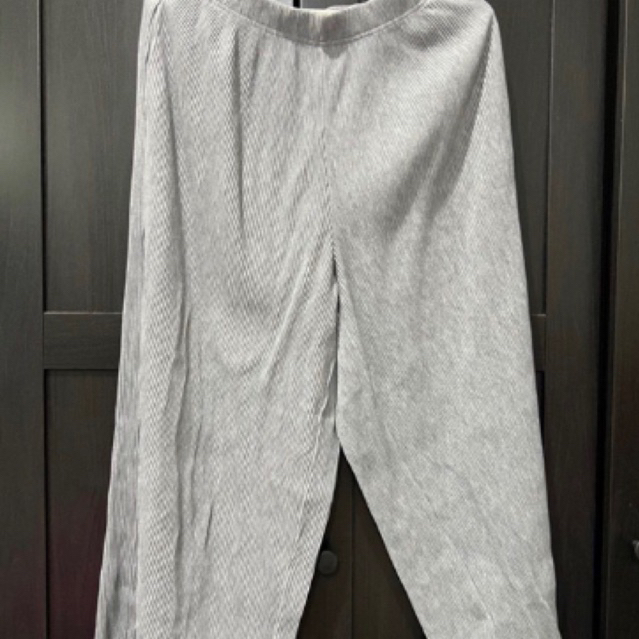 Uniqlo Pleated Culotte Pants