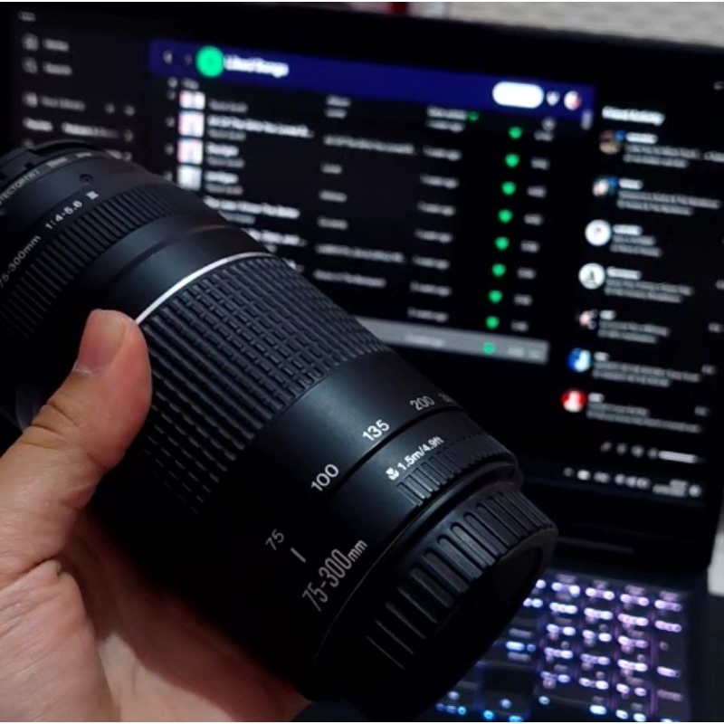 Lensa Tele Canon Second EF 75-300mm f/4-5.6 III dan Lensa Fix Yongnuo