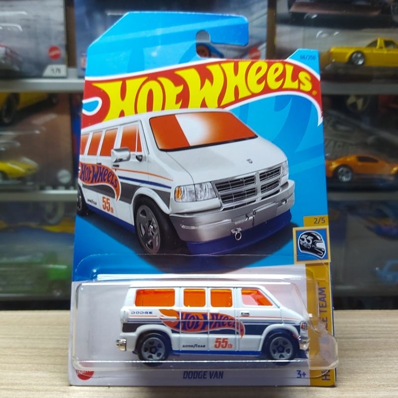 HOT WHEELS DODGE VAN PUTIH 2023