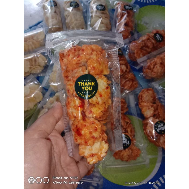 

emping geprek rujak daun jeruk (pedas manis)